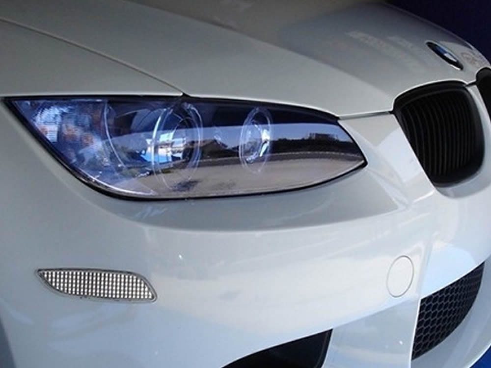 Купить защитные на фары. BMW e60 White фары. Tinted Headlight e60. E60 Headlight Tint. BMW e92 белая фары тонированные.